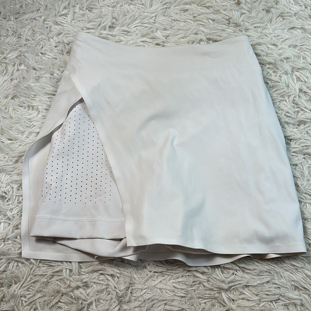 Lululemon super-high rise side-slit tennis skirt